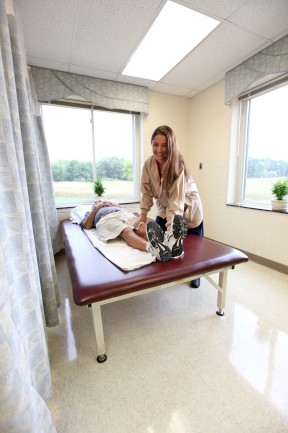 The Laurels of Galesburg: Rehab